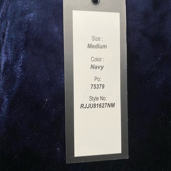 Romeo & Juliet Couture Midnight Blue Velvet Cold Shoulder Blouse - Picture 5 of 7